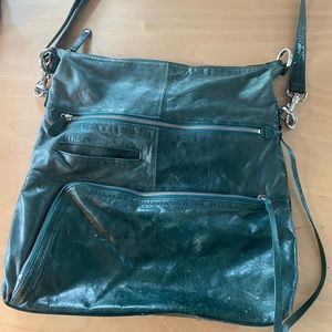 Hobo brand purse - leather hunter green bag, beautiful floral interior, pockets